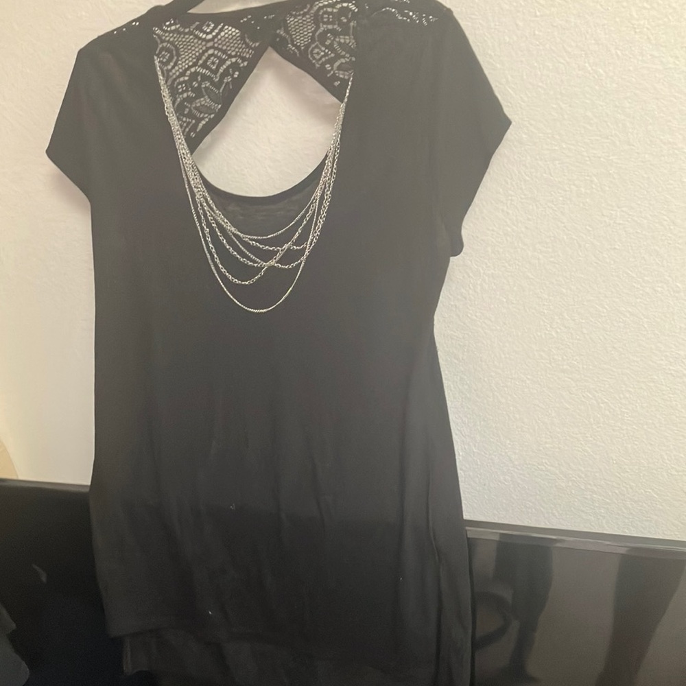 FINAL MARKDOWN Mix & co. Lace accented top large